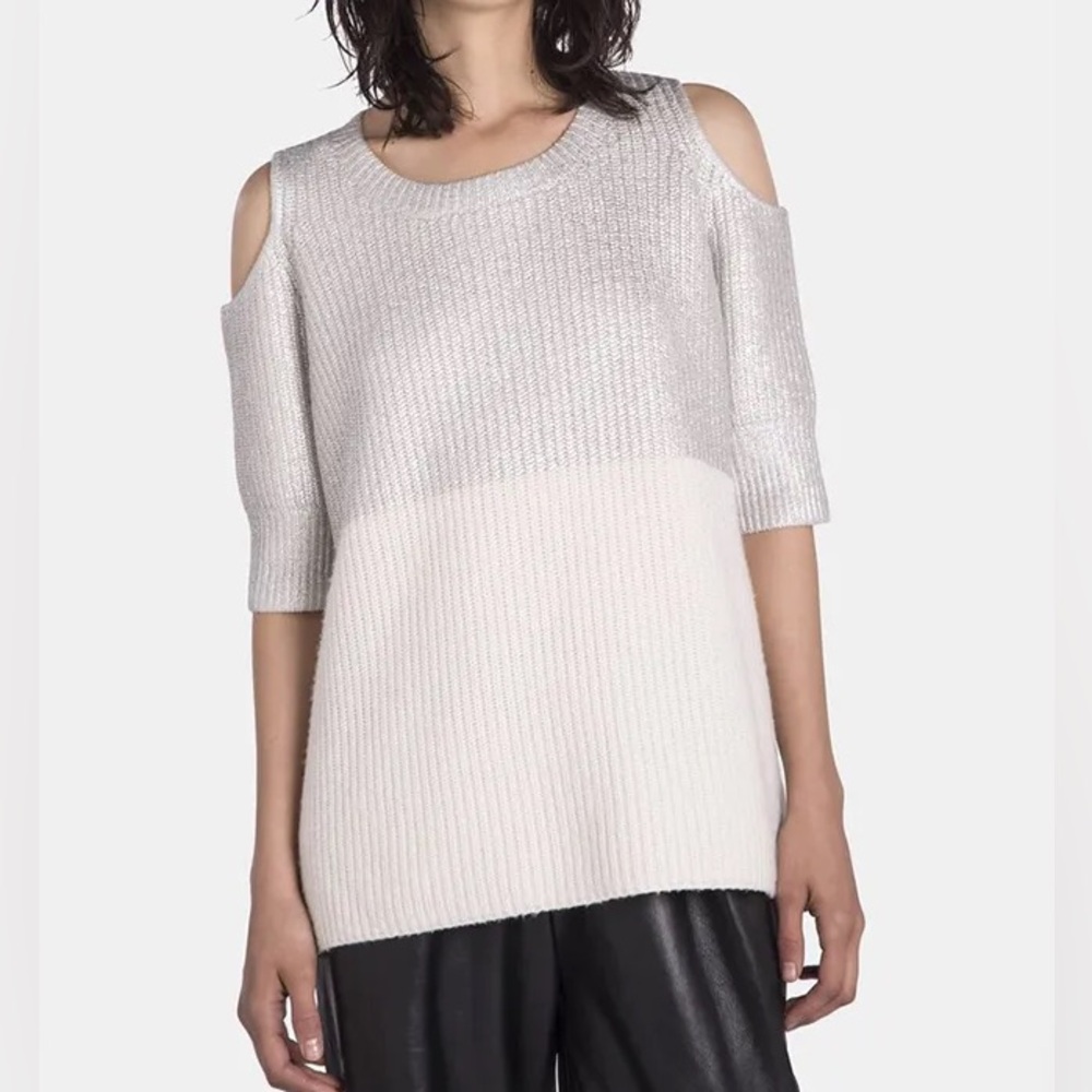 Zoe Jordan Dias Cold-Shoulder Metallic Knit Sweater in Beige and Cream Size M/L